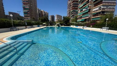 Apartamento vistas al mar y piscina en Alicante By ElConserje - Foto 3