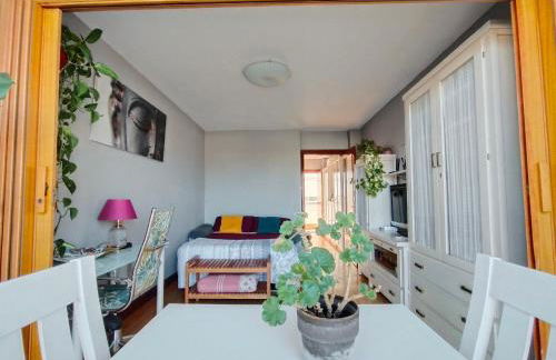 Estudio y parking privado a 3 MIN de la Playa - Foto 3