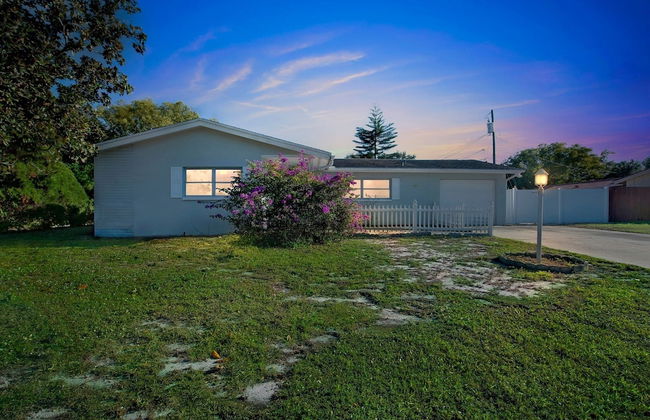 Sunny Retreat In Clearwater 2 Bedroom Home by RedAwning - Foto 23