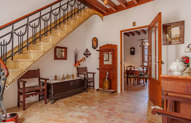 3 bedroom House in Petra with garden - Photo 7