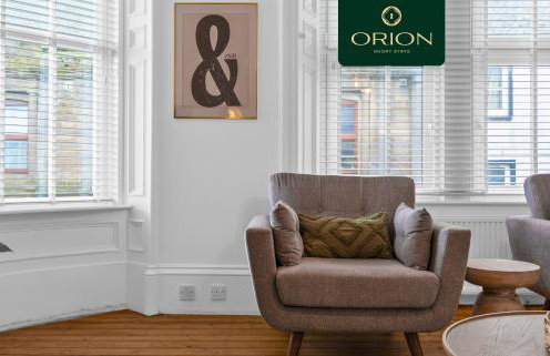 ORION SHORT STAYS is a Renewable Energy Specialist accommodation Provider based in Dundee, We have many properties available for large groups, ASK us for more details and for Custom Quotes, Many properties close to the PORTs and for Large Teams of 100 - Foto 45