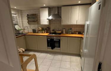 Cosy Cottage 7 mins from Cardiff City Center - Foto 11