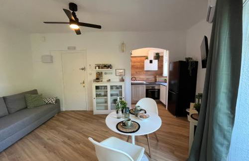 Apartament de la Madrona 1st floor Easy street parking - Foto 11