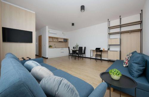 Spacious Studios Zamoyskiego Near PGE with Parking by Noclegi Renters - Foto 7
