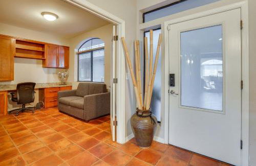 Less Than 1 Mi to Biltmore Fashion Park Condo with Pool! - Foto 24