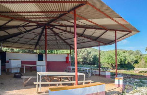 Stunning Home In Estepa With Wifi - Photo 17