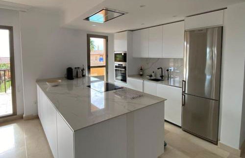 Elegant apartment, stunning views, fully renovated in la Hacienda del Senorio de Cifuentes - Photo 14