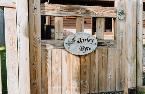 NEW Cosy cottage - Lake view & Log Burner - Dog proof garden - Foto 15