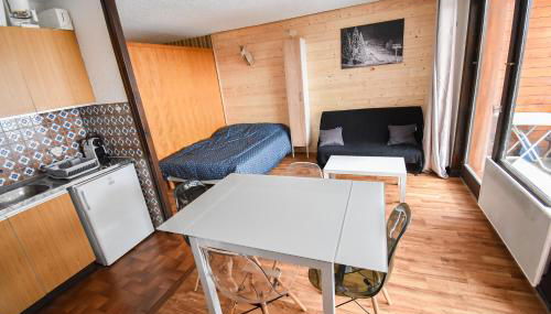Le Relai S34 - Grand et lumineux studio avec coin montagne 4-6 pers avec WIFI, 50m des pistes, grand balcon exposé SUD, DRAPS NON COMPRIS - Foto 3