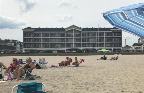 Ocean Front condo in the heart of Hampton Beach - Foto 20