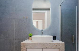 Modern 2BDR Apartment - Business Zone - Free Garage Parking - Photo 27