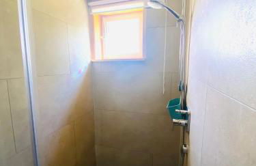 Ganze Wohnung - Erdgeschoss - sehr ruhig - Hundefreundlich - Regendusche - Bodenheizung - Küche - easy Check-in mit Schlüsselbox - Foto 10