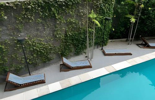 Apto completo com piscina Centro| Ao Lado do Metrô - Foto 10