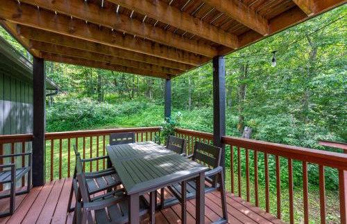 6 Br Cabin Hot Tub Fire Pit Min to Hatley Pointe - Foto 52