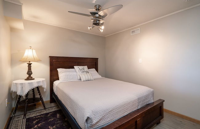 Manor on the River - Whole House - Photo 14