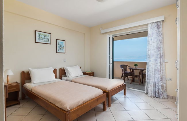 Four-Bedroom Villa Alexandros - Photo 7