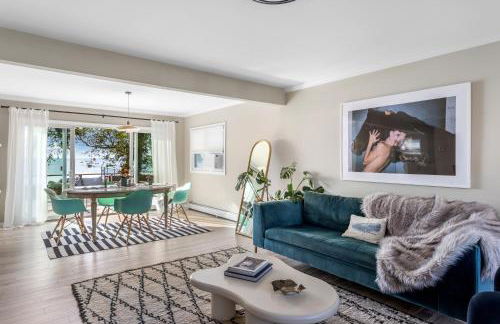 Waterfront Designer Retreat! Stunning Sunsets! Less than 5 minutes to the beach! - Foto 1