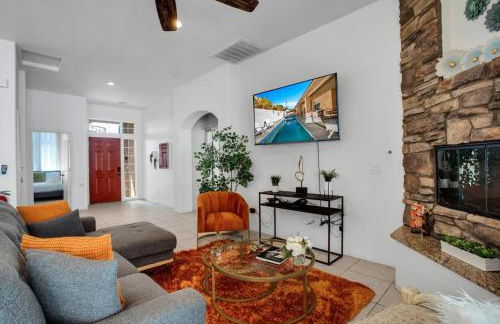 The Desert Gem Pool Spa Gated Home - Photo 17