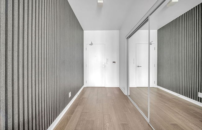 The Harbour Toronto - Photo 77