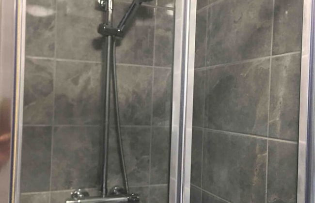 House - Sleeps 8 & On-site Parking - Foto 16