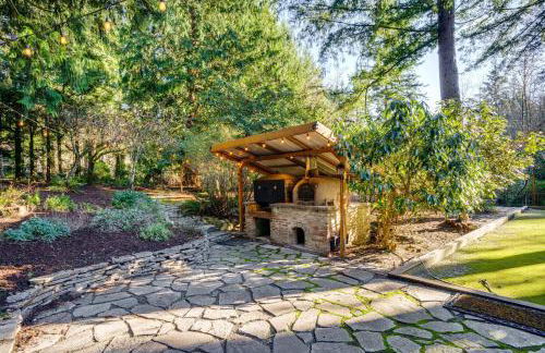 Luxe Redmond Family Home Sauna, Solarium and Creek - Foto 34