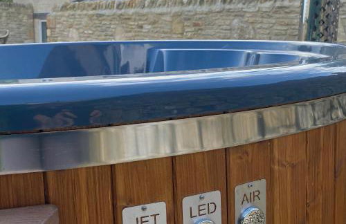 Luxury Cotswold Cottage with hot tub in Stow on the Wold! - Foto 18