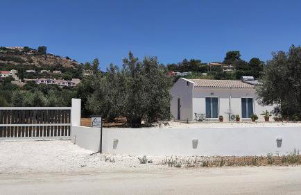 Manos House - Elegant Modern Escape - Foto 7