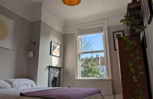 Charming 3-Bedroom House in Bristol with Garden - Perfect for Families - Foto 15