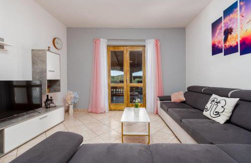 Holiday House Laetitia with pool - Foto 29