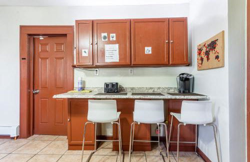 1 Bus Stop To NYC-Hot Tub-EWR Airport-Free Parking - Foto 39