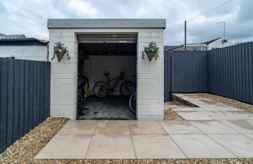 Ty Gwyrdd, 3 bedroom house, sleeps 7, Near Bike Park Wales - Photo 3