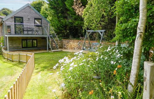 Priory Barn - Photo 17