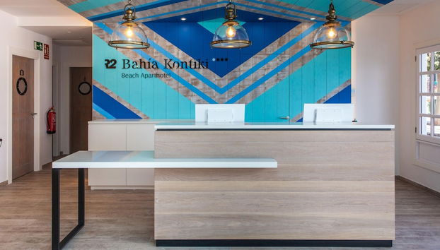 R2 Bahía Kontiki Beach Apartments - Photo 3, Lobby