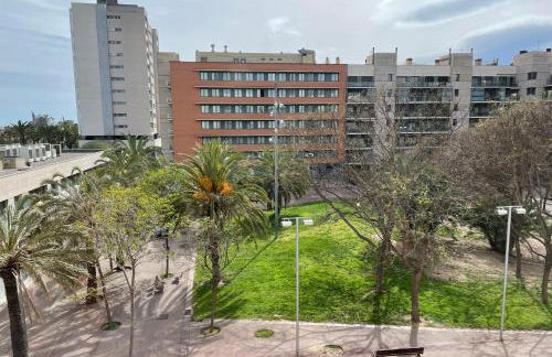 Apartment with sea views next to the beach of Mar Bella - Photo 17