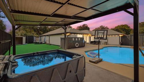 Plano Perfect Getaway - Pool Hot Tub BBQ Grill - Foto 2