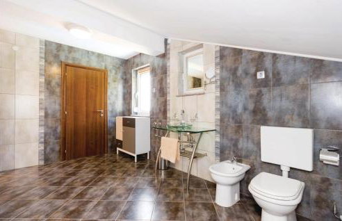 Nice Home In Bregi With Sauna - Foto 49