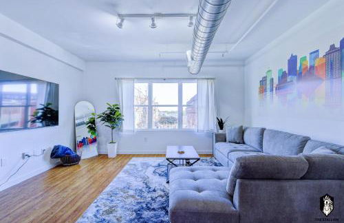 The Stallion #301 - Walk to attractions, Modern Luxe Loft in Downtown Memphis with free covered gated parking - Foto 2