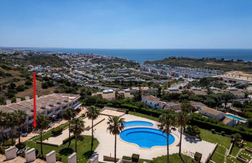 Amazing View With Pool - Photo 59