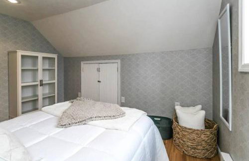 Luxurious 5 BR Home in the Heart of Sylvan Beach - Foto 23