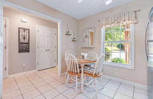 Seasonal Pool Access and Patio Auburn Getaway! - Foto 7