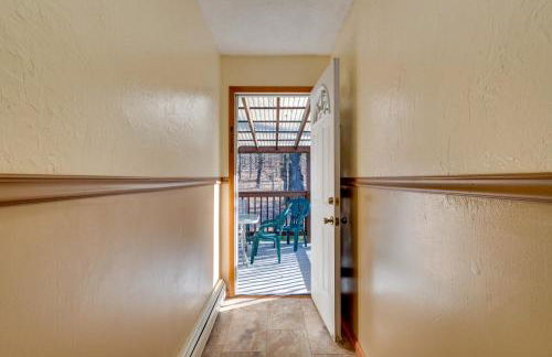 Peaceful Horseheads Hideaway with Deck and Yard! - Foto 26