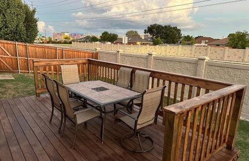 Modern Home Close to It All in DFW Texas! - Foto 34