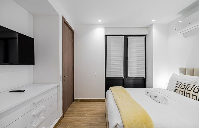 w Majestic 2BR w Modern Deco in Casco Viejo - Photo 15