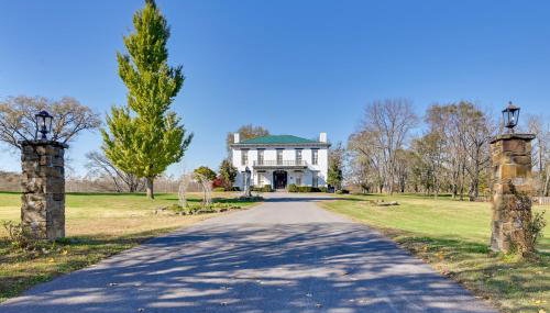 Walk to Golf Course Spacious Rough River Retreat! - Foto 1