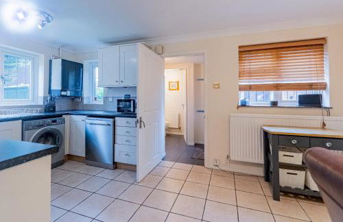 Comfortable 4-bedroom home Bicknacre - Pass the Keys - Foto 45