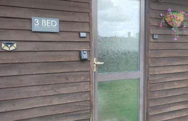 Thorpe Park Lodge - Ground Floor Detached & 2 Free Gated Parking Spaces - Foto 45