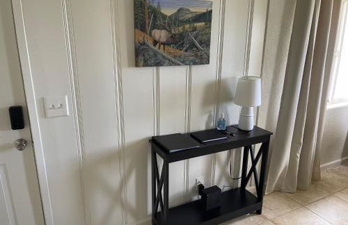 Hummingbird Hill - Entire Cabin - Foto 17