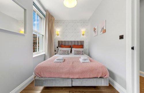 Two Modern Central London Apartments with AC Near Big Ben & Buckingham Palace - Photo 65