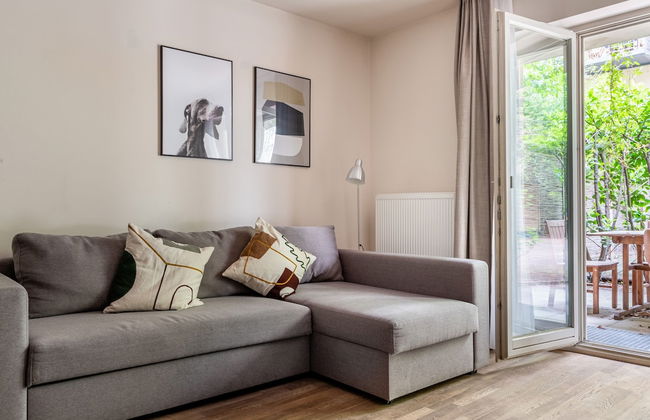 Schoenhouse Berlin City Street - Photo 79