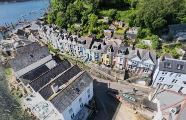 The Slipway Suite, Fowey Harbour & Parking 1 Min - Photo 37